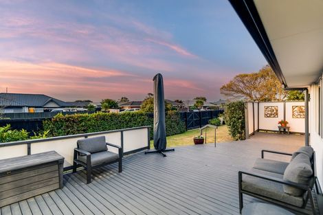 Photo of property in 1 Orca Lane, Parklands, Christchurch, 8083