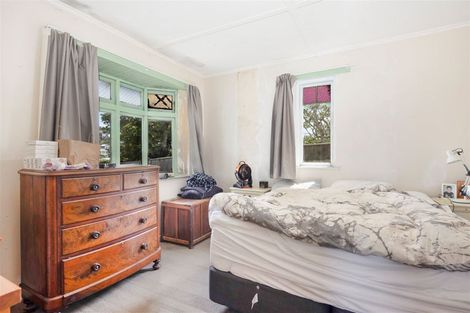 Photo of property in 4 Middleton Road, Johnsonville, Wellington, 6037