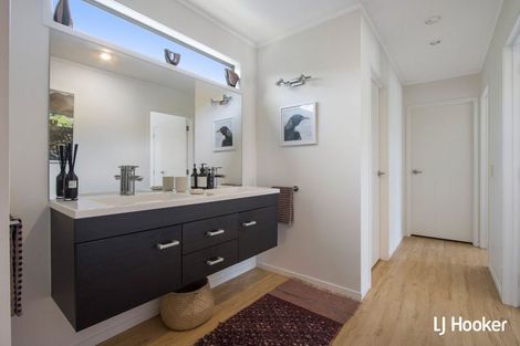 Photo of property in 22 Surfers Avenue, Waihi Beach, 3611