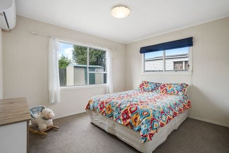 Photo of property in 7 Glengowan Place, Conifer Grove, Takanini, 2112
