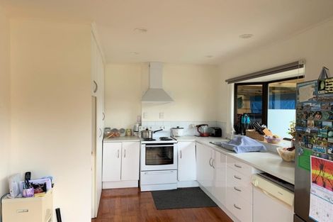 Photo of property in 9b Ribblesdale Road, Henderson, Auckland, 0612