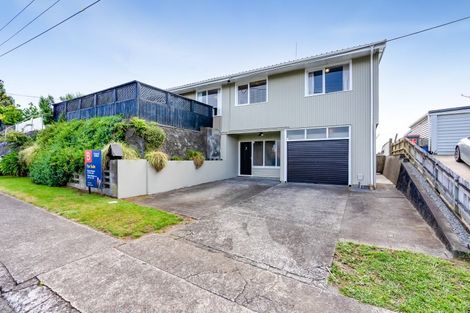 Photo of property in 3 Fernleigh Street, Ferndale, New Plymouth, 4310