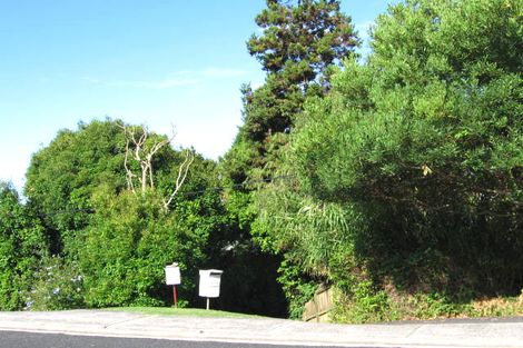 Photo of property in 2/41 Hebron Road, Waiake, Auckland, 0630