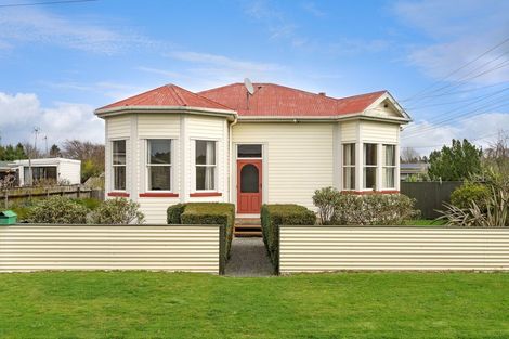 Photo of property in 151 Pembroke Street, Carterton, 5713