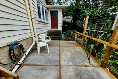 Photo of property in 100 Nairn Street, Mount Cook, Wellington, 6011