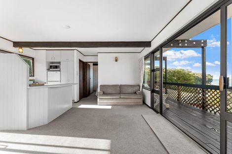 Photo of property in 32 Zita Avenue, Matakatia, Whangaparaoa, 0930