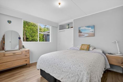 Photo of property in 11 Kendale Drive, Leigh, 0985