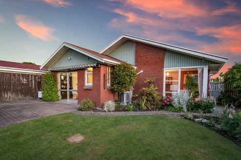 Photo of property in 30 Cullahill Street, Harewood, Christchurch, 8051