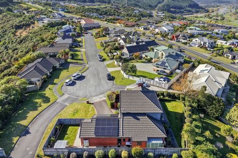Photo of property in 17 Garrett Place, Riverstone Terraces, Upper Hutt, 5018