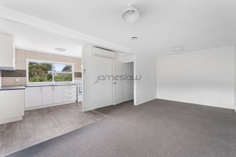 Photo of property in 44 Chippendale Crescent, Birkdale, Auckland, 0626