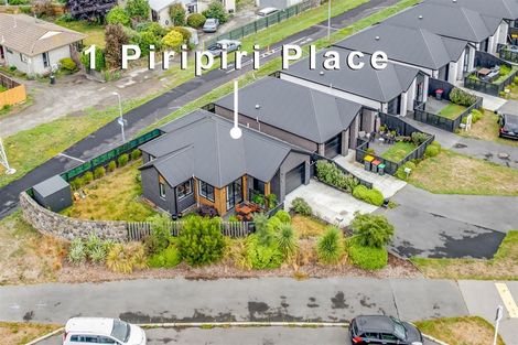Photo of property in 1 Piripiri Place, Broomfield, Christchurch, 8042
