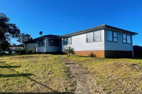 Photo of property in 9 Staverton Crescent, Mangere, Auckland, 2022