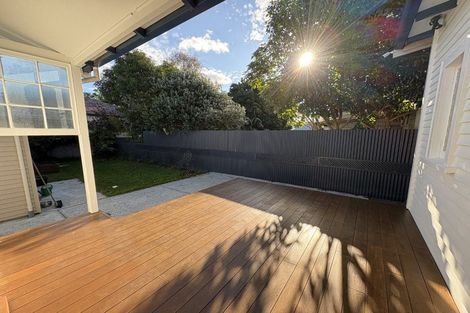 Photo of property in 61 Wellesley Road, Napier South, Napier, 4110