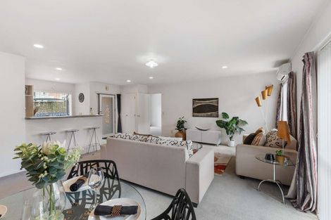 Photo of property in 86b Queen Street, Waiuku, 2123