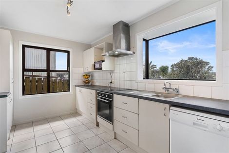 Photo of property in 58 Thompson Terrace, Manurewa, Auckland, 2102