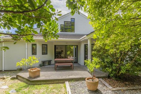 Photo of property in 56 Kapanui Road, Waikanae, 5036