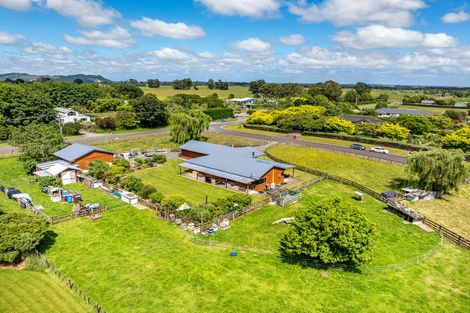 Photo of property in 4 Pukematawai Lane, Levin, 5571