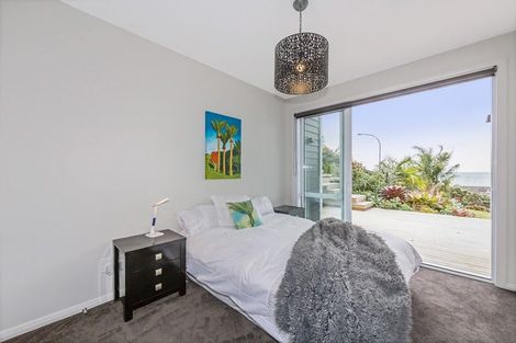 Photo of property in 3 Glenelg Road, Red Beach, 0932