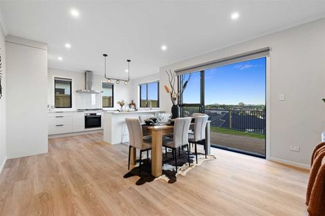 Photo of property in 40u1 Rose Berry Crescent, Flagstaff, Hamilton, 3210
