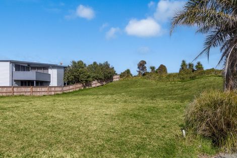 Photo of property in 18 Mangatawhiri Road, Omaha, 0986