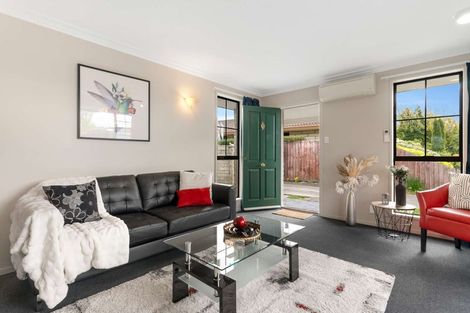 Photo of property in 37 Karnak Crescent, Russley, Christchurch, 8042