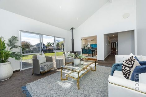 Photo of property in 4 Vintners Close, Huapai, Kumeu, 0810