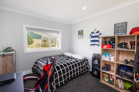 Photo of property in 52 Highland View Drive, Tokomaru, Palmerston North, 4474