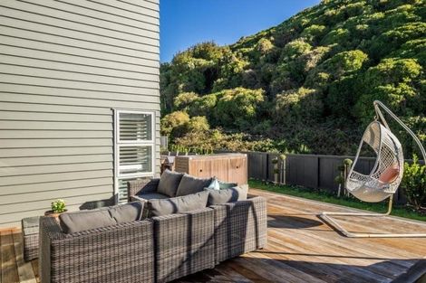 Photo of property in 202 Westchester Drive, Churton Park, Wellington, 6037