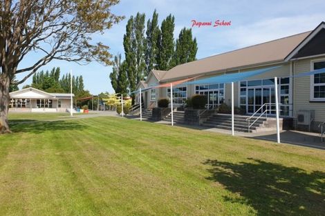 Photo of property in 49 Winters Road, Redwood, Christchurch, 8051