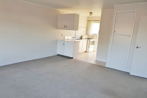 Photo of property in 8/84 Kenderdine Road, Papatoetoe, Auckland, 2025