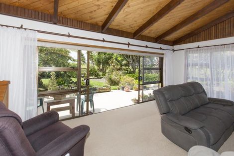 Photo of property in 242 Baylys Coast Road, Dargaville, 0377