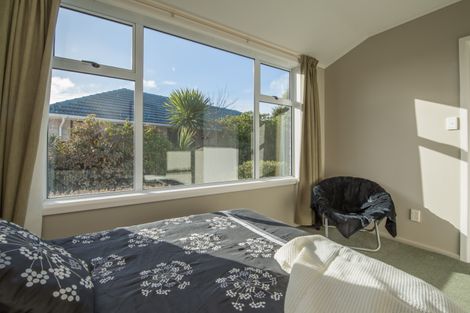 Photo of property in 6 Shirldale Place, Avonhead, Christchurch, 8042