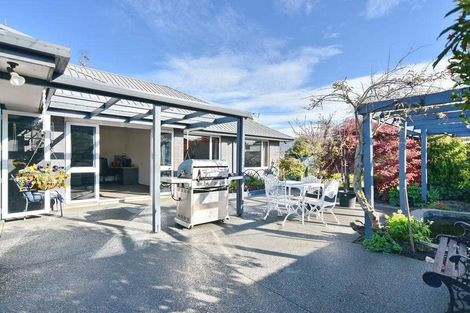 Photo of property in 2 Melford Close, Rangiora, 7400
