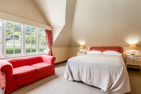 Photo of property in 4-6 Cheviot Road, Lowry Bay, Lower Hutt, 5013