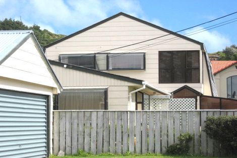Photo of property in 66 Burnham Street, Seatoun, Wellington, 6022