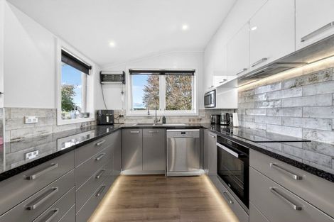 Photo of property in 195 Park Road, Parkvale, Carterton, 5792