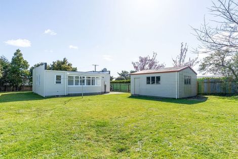 Photo of property in 8 Cambridge Street, Levin, 5510