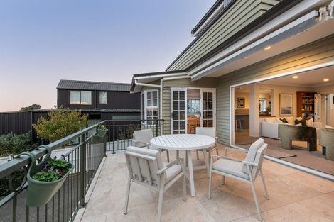 Photo of property in 147 Churchill Road, Rothesay Bay, Auckland, 0630