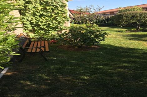 Photo of property in 32 Magnolia Drive, Waiuku, 2123