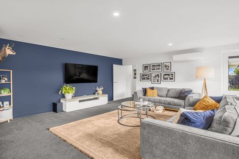 Photo of property in 102 Petries Road, Woodend, 7610