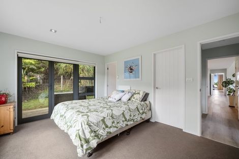 Photo of property in 1355 Old North Road, Helensville, 0875