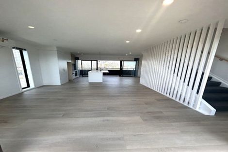 Photo of property in 15 Tiraumea Drive, Pakuranga, Auckland, 2010