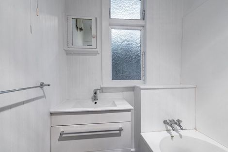 Photo of property in 51 Lionel Street, Avonside, Christchurch, 8061