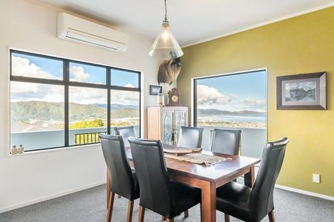 Photo of property in 117 Normandale Road, Normandale, Lower Hutt, 5010