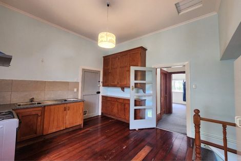 Photo of property in 19 Governor Road, Northland, Wellington, 6012