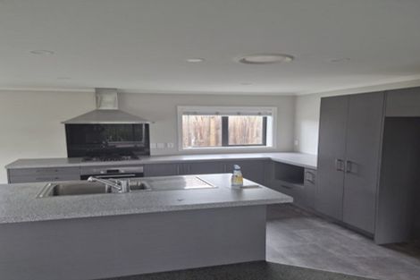 Photo of property in 1/382 Cobham Drive, Hillcrest, Hamilton, 3216