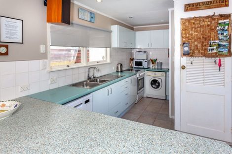 Photo of property in 302b Given Avenue, Whangamata, 3620