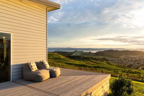 Photo of property in 225 Wheatstone Road, Wainui, Gisborne, 4073