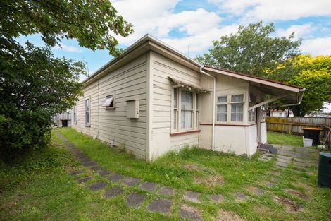 Photo of property in 1 Ranfurly Street, Palmerston North, 4410