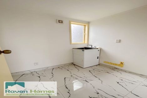 Photo of property in 20 Humphrey Kemp Avenue, Henderson, Auckland, 0612